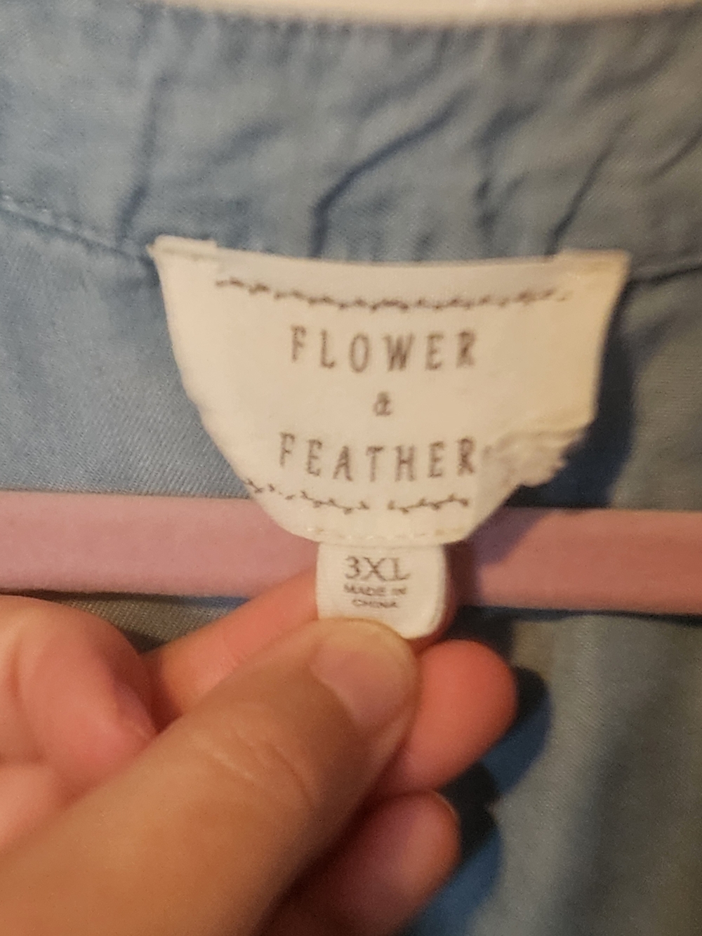 FLOWER & FEATHER Boho Pocket Blouse V-Neck with Trim Detail Light Blue 3XL - Picture 5 of 7